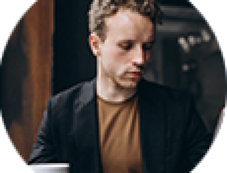 Андрей Лавровский